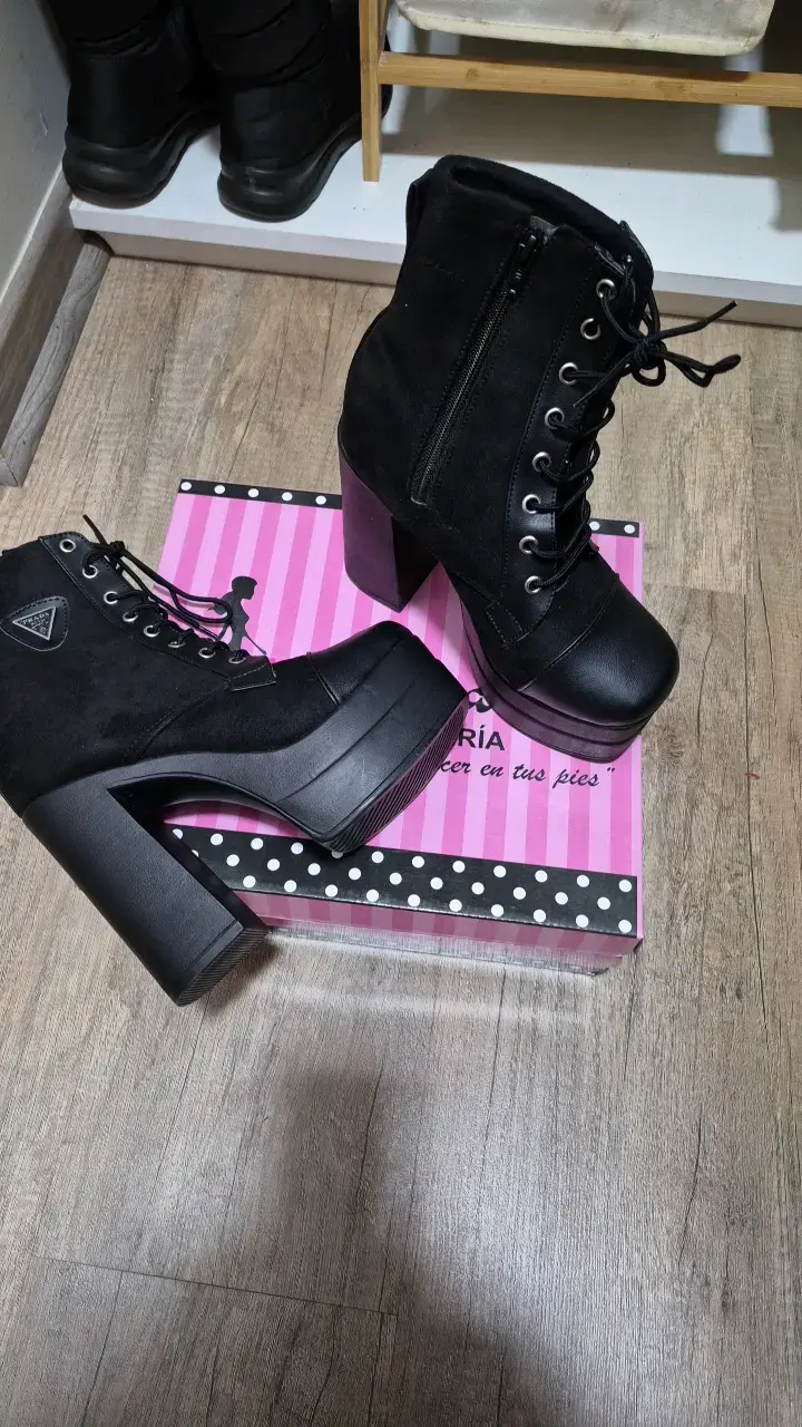 Botines de tacón alto negros con plataforma - 3