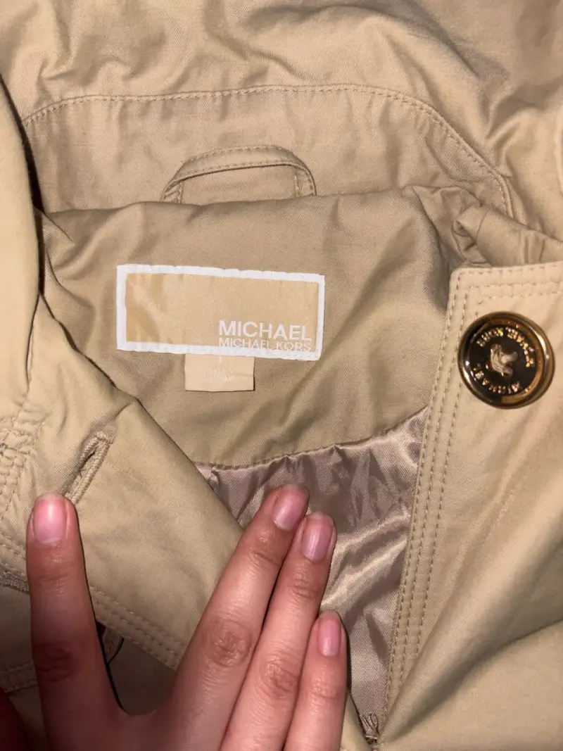 Abrigo beige con capucha Michael Kors - 2
