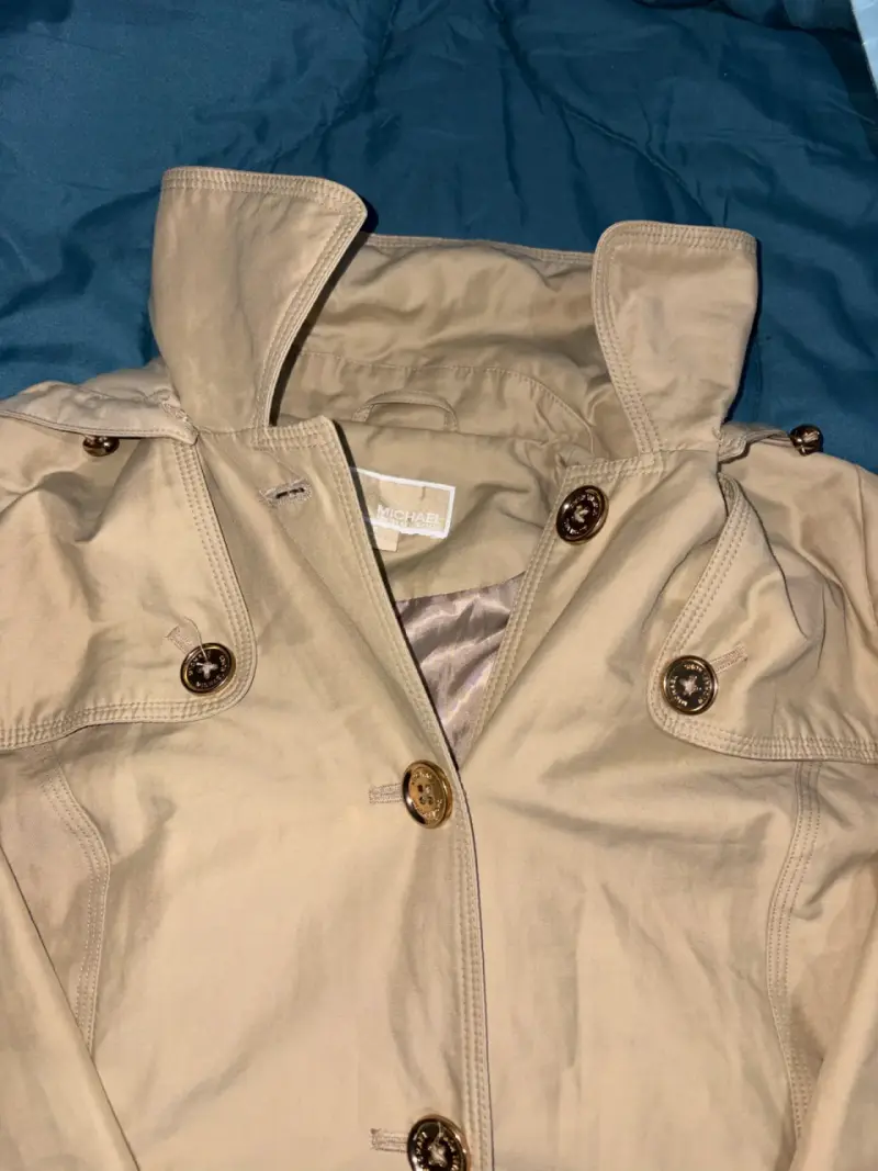 Abrigo beige con capucha Michael Kors - 4