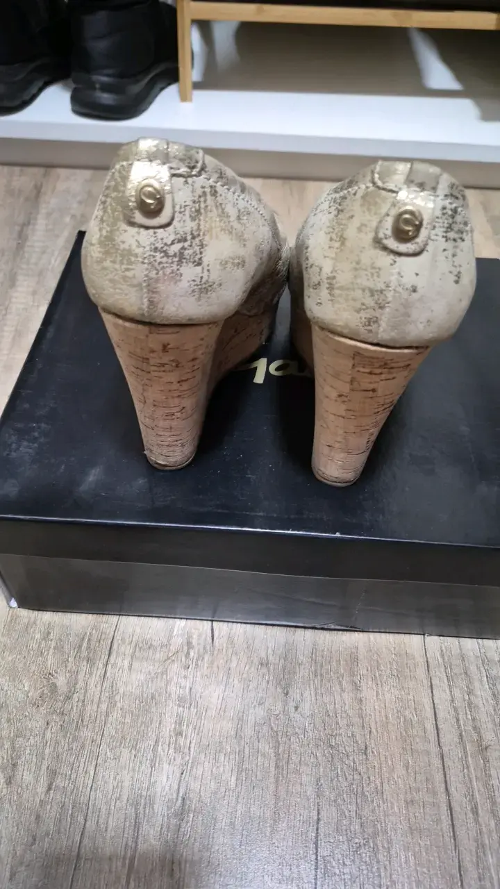 Zapatos de cuña dorados Gacel en buen estado - 4