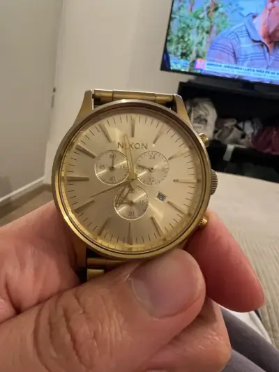 Reloj dorado Nixon con cronógrafo Sentry - miniatura 2