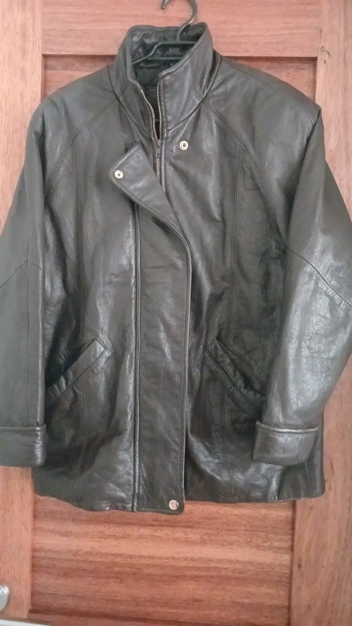 Chaqueta de cuero negra para hombre - 4