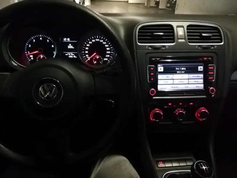 Volkswagen Golf 2011 muy buen estado - 4