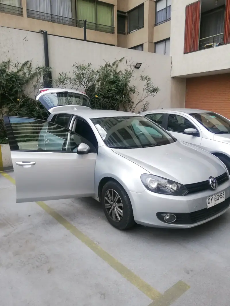Volkswagen Golf 2011 muy buen estado - 6