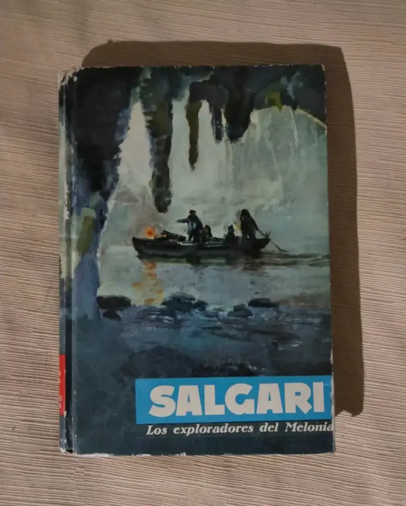 Antiguo Libro de Emilio Salgari - 1