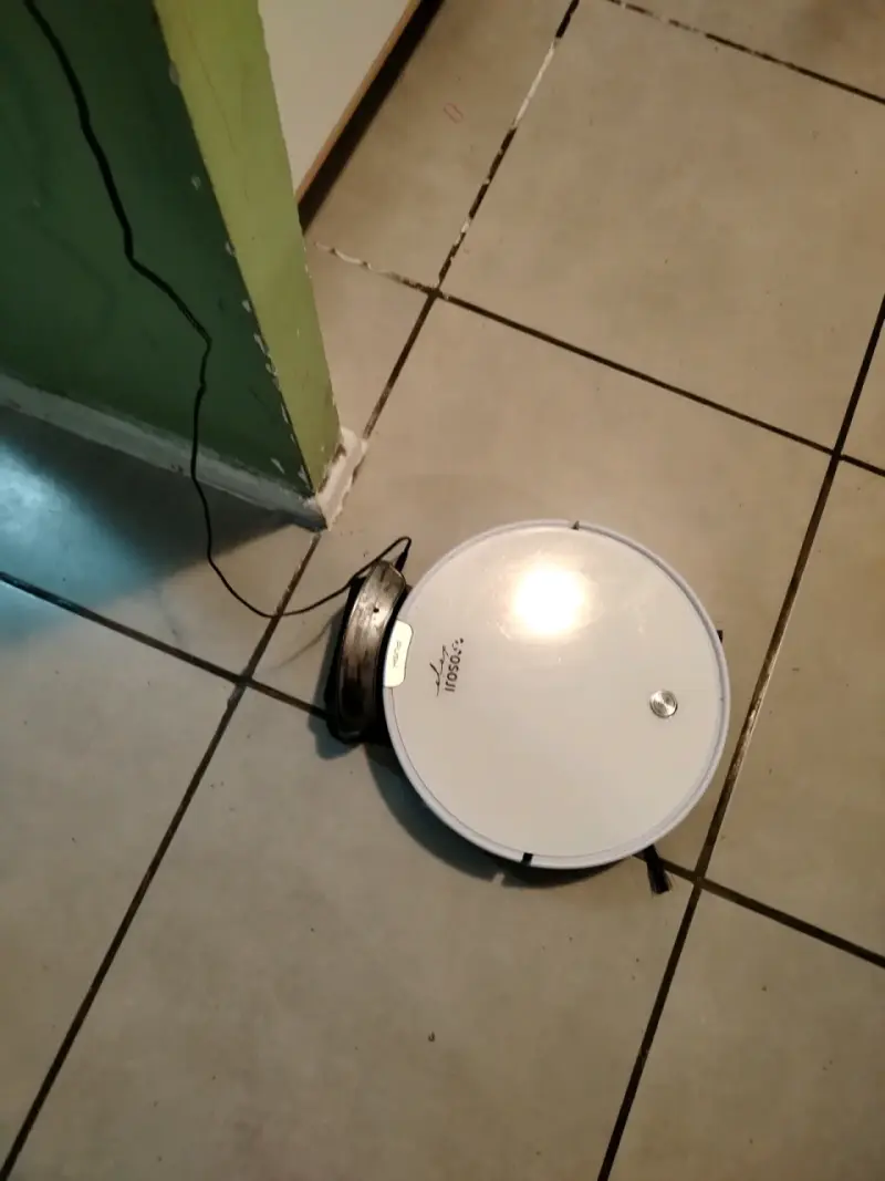Robot aspiradora Osuji D990 con sensores inteligentes - 1