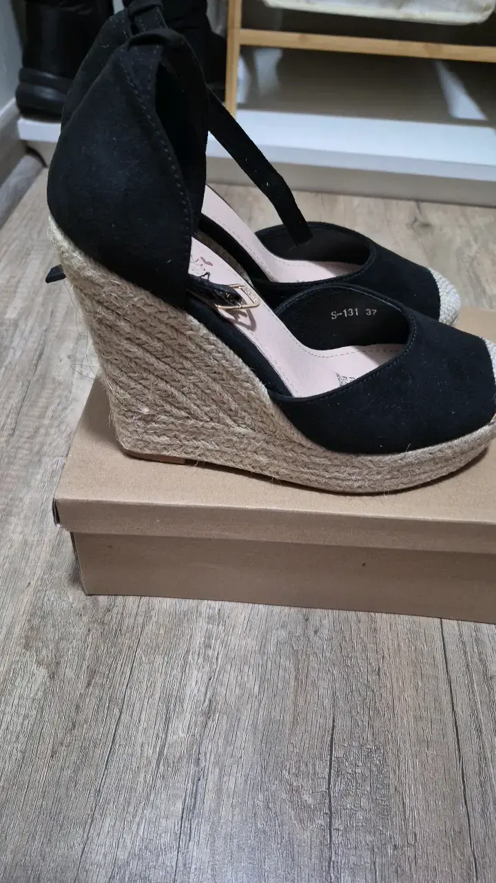 Sandalias de cuña negras con plataforma de yute - 3