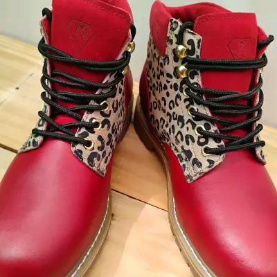 Botines de seguridad, rojas de cuero animal print - miniatura 4