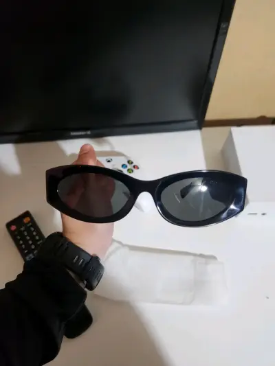 Gafas de Sol Miu Miu Negras de Lujo - miniatura 1