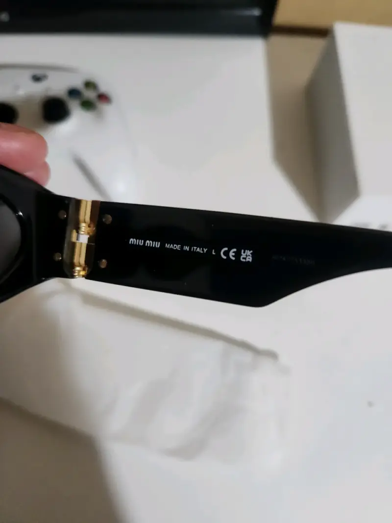Gafas de Sol Miu Miu Negras de Lujo - 5
