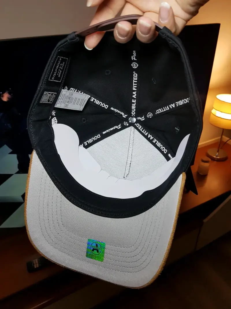 Gorra Snapback Negra y Marrón Doble AA - 3
