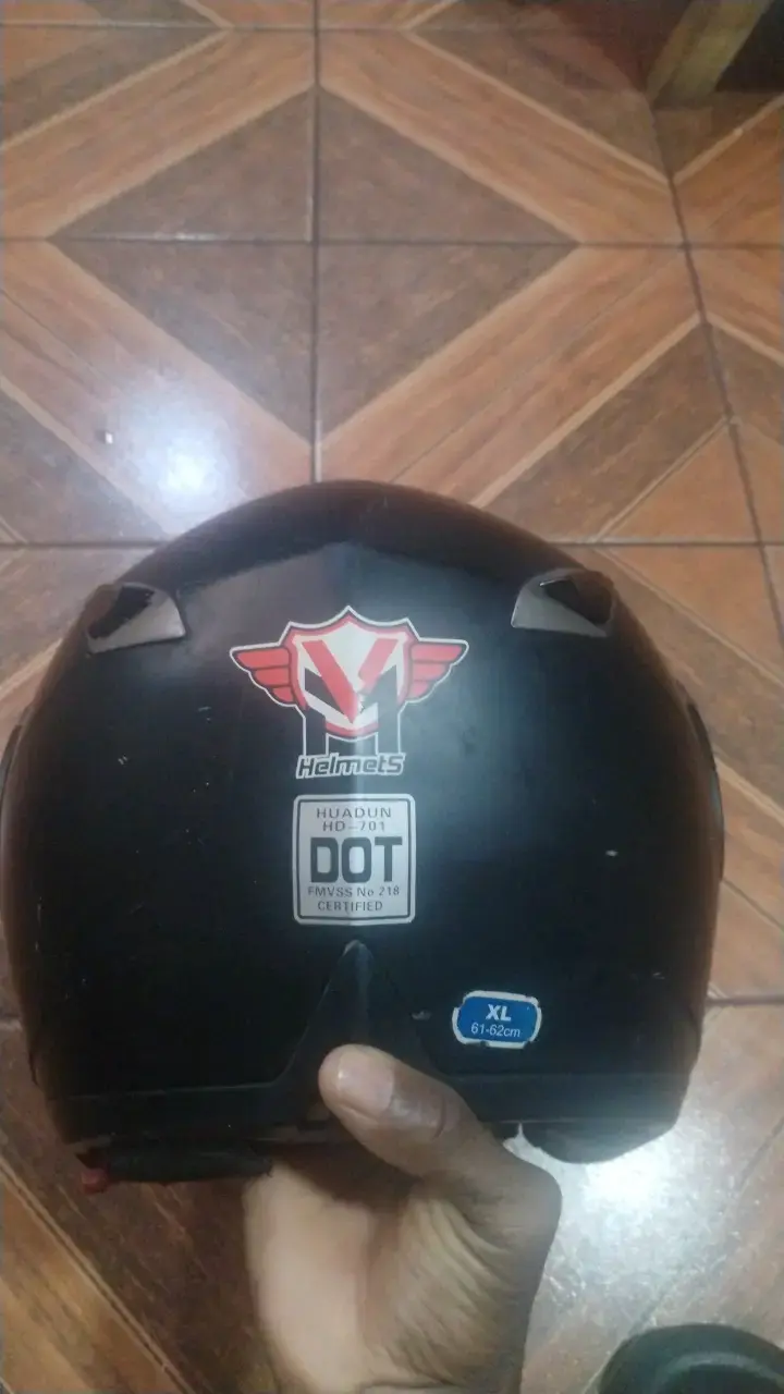 Casco de moto negro con visera - 4