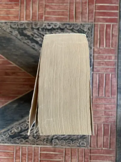Libro 'Los Pilares de la Tierra' de Ken Follett - miniatura 5