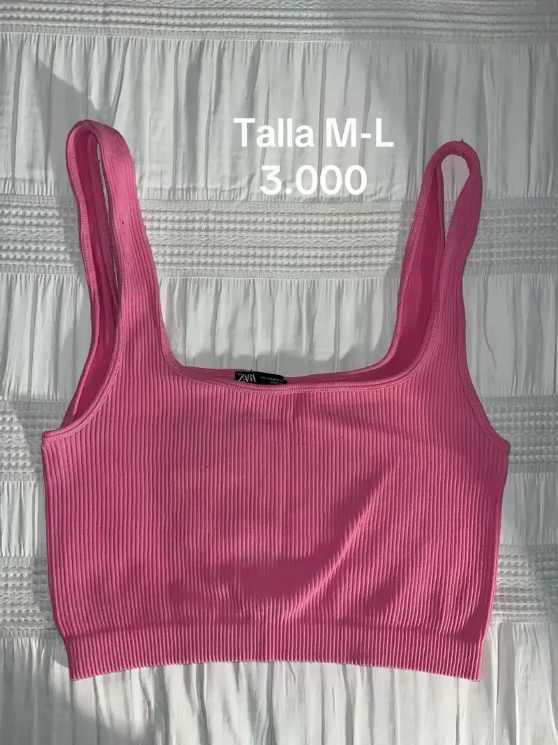 Top corto rosa talla M-L Zara