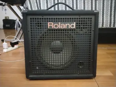 Amplificador Roland KC-80 - miniatura 1