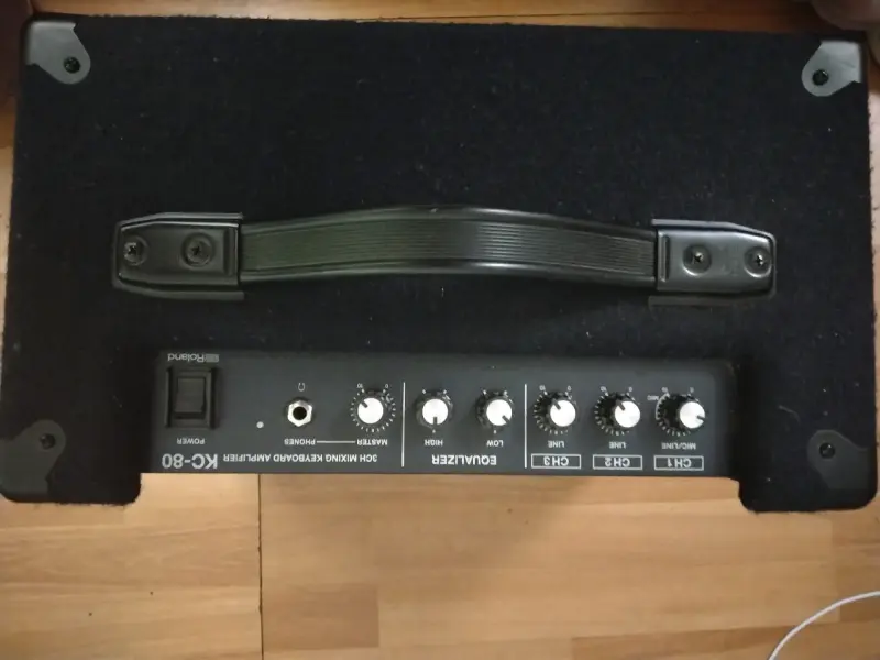 Amplificador Roland KC-80 - 2