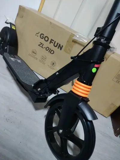 Scooter eléctrico plegable Go Fun ZL-01D - miniatura 2