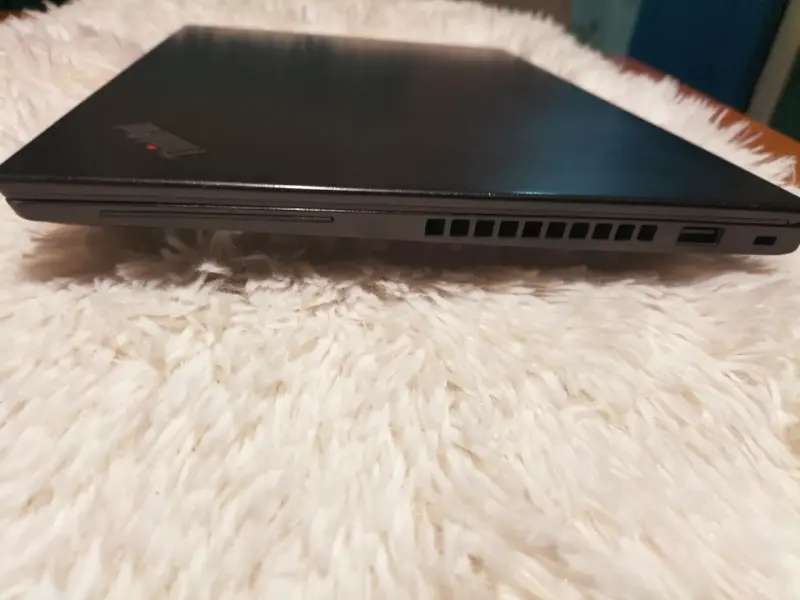 Lenovo ThinkPad X390 I5 10GEN 8 RAM 240 SSD - 5