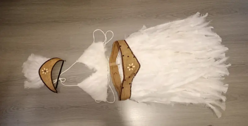 Traje pascuense talla 16 .