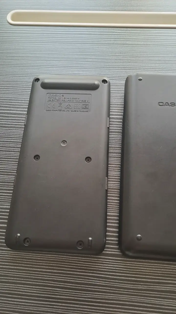 Calculadora científica Casio fx-82LA Plus con tapa - 3