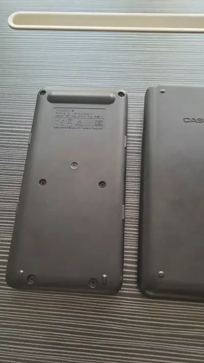 Calculadora científica Casio fx-82LA Plus con tapa - miniatura 3