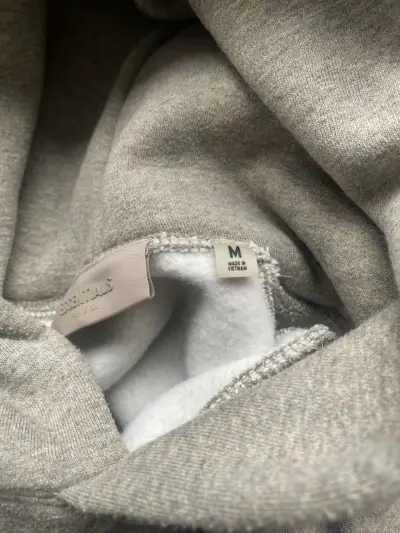 Polerón essentials gris con capucha 1977 - miniatura 5