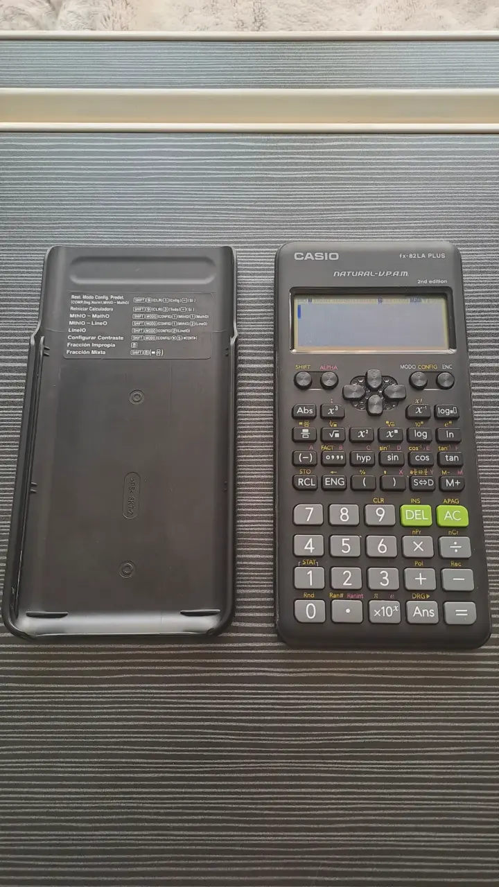 Calculadora científica Casio fx-82LA con tapa - 1