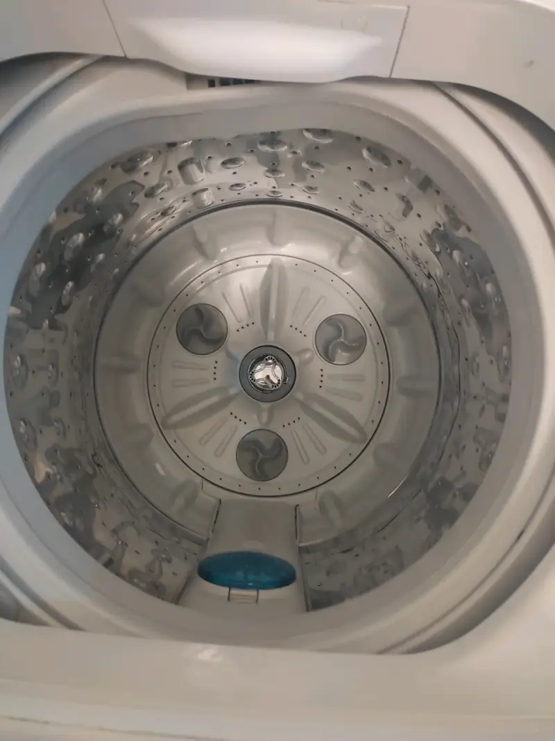 Lavadora automática LG 11kg con panel digital - 3