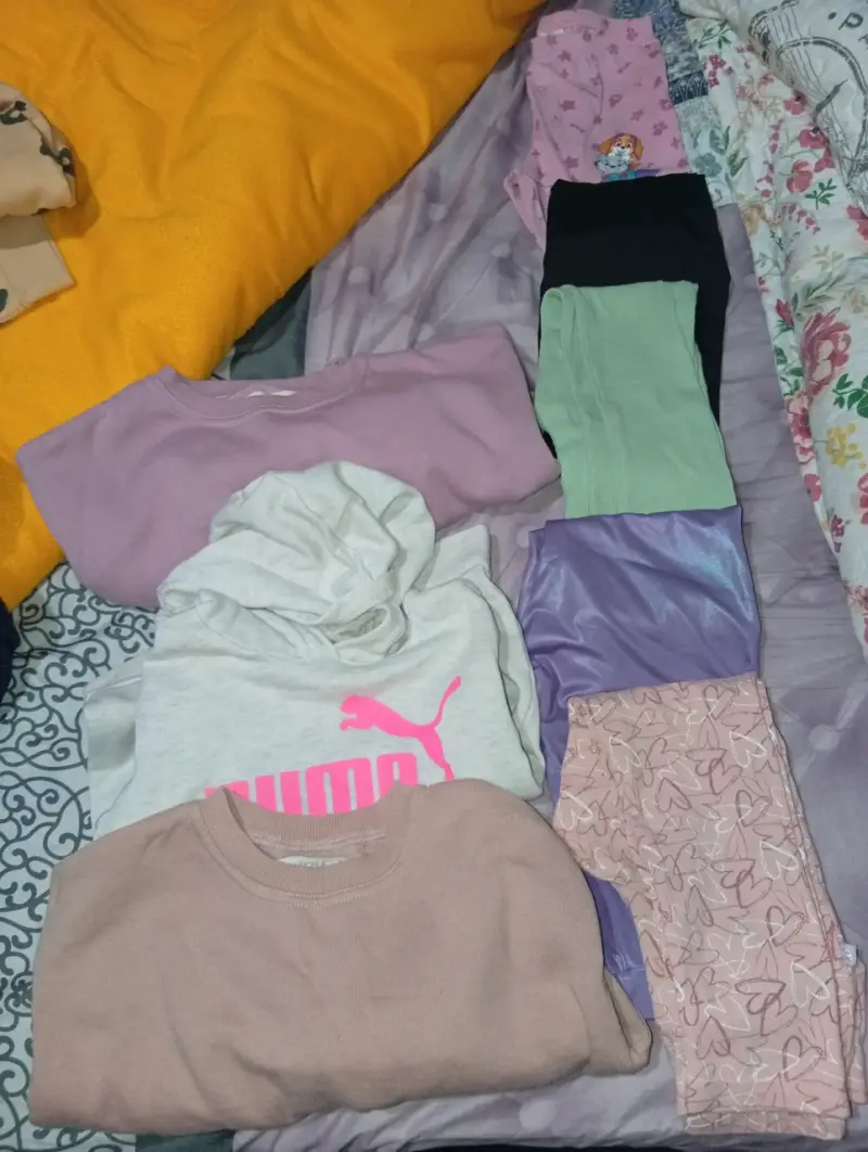 Lote de ropa infantil variada para niñas