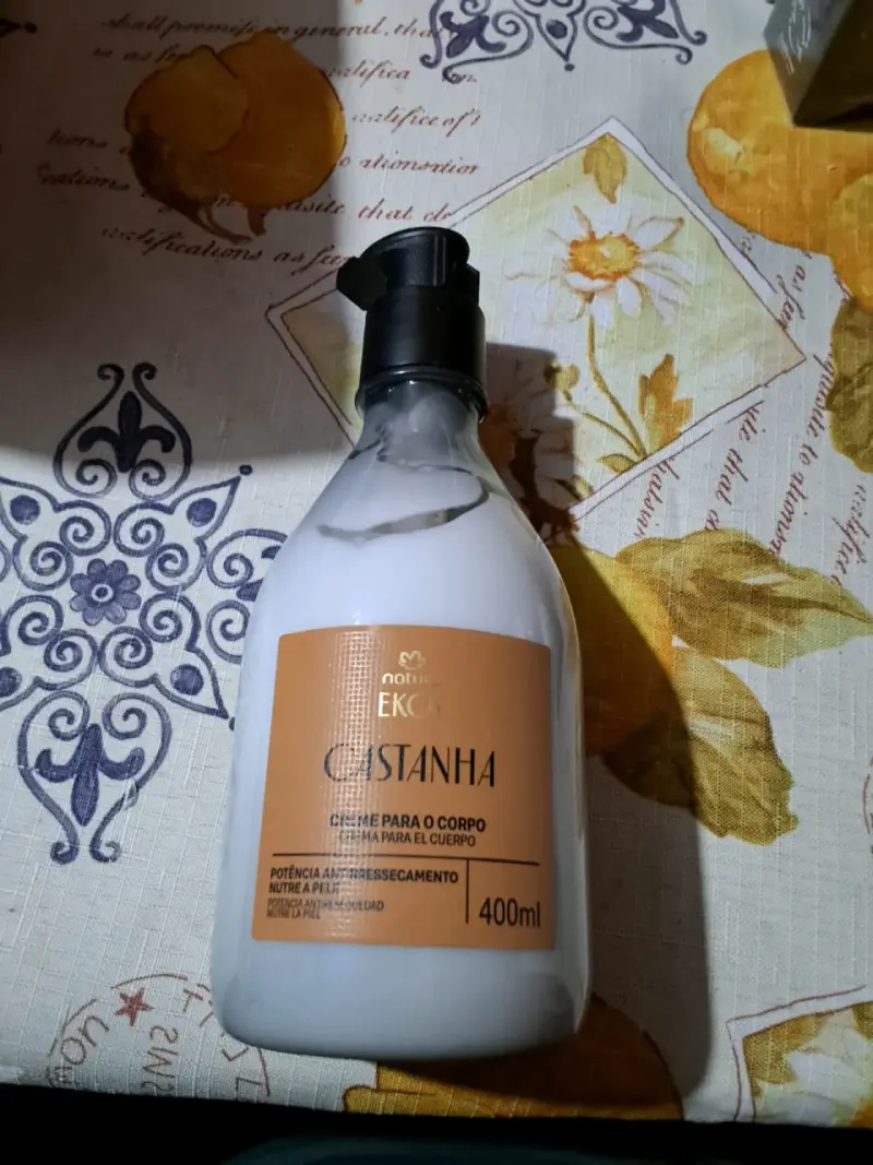 Crema para el cuerpo Natura Ekos Castaña 400ml