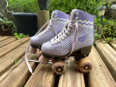 Patines de cuatro ruedas talla 31 - miniatura 1