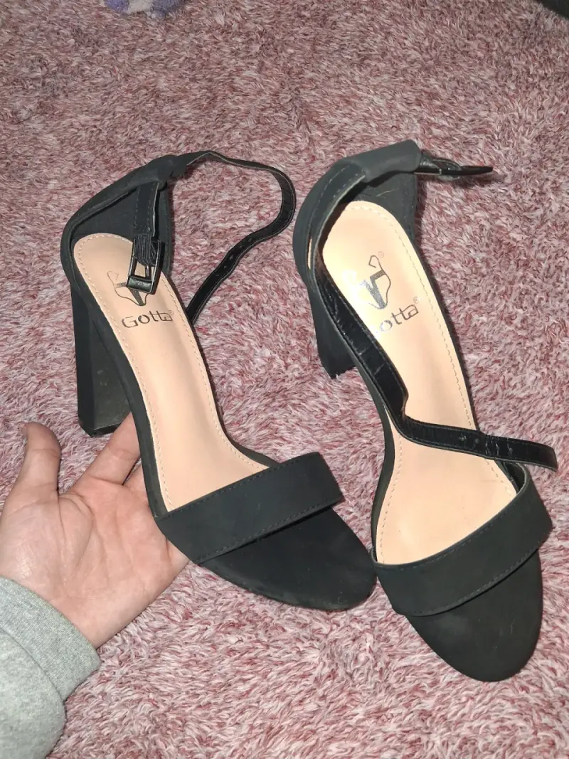 Sandalias de tacón alto negras Gotta - 2