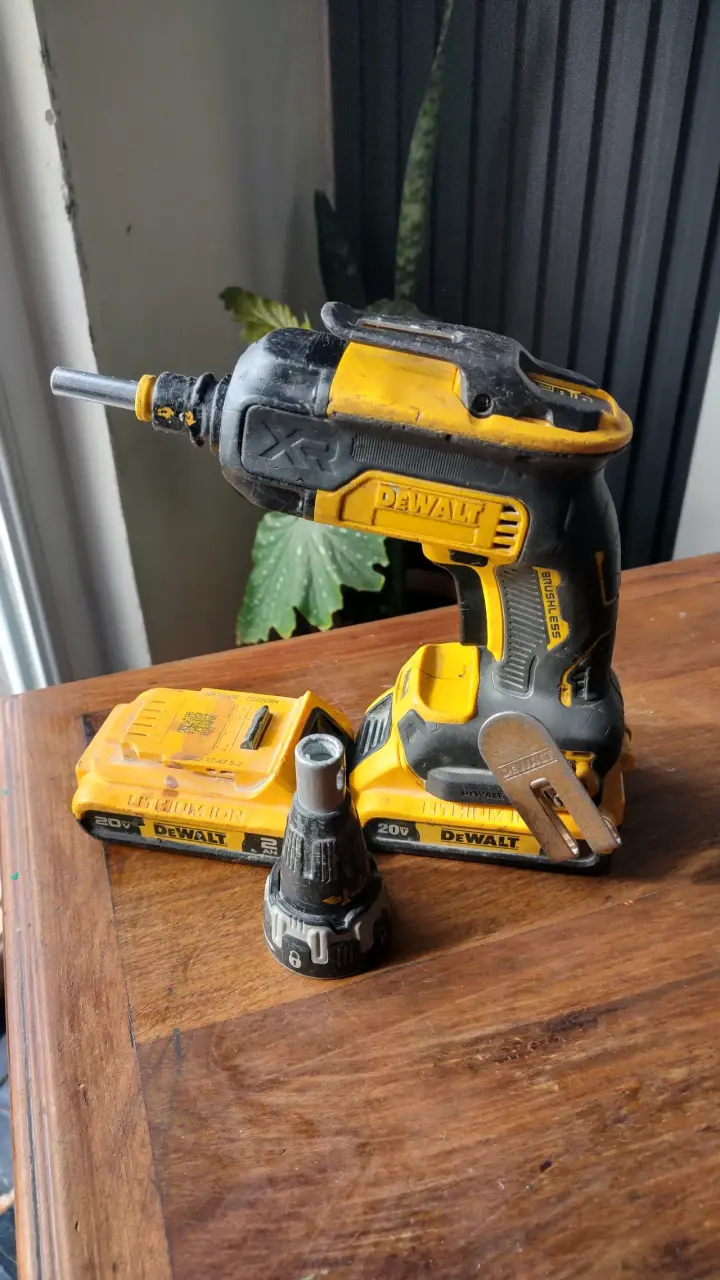 Taladro Inalámbrico DeWalt 20V con Batería - 3