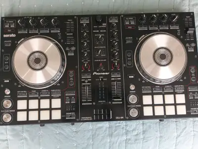 Controlador DJ Pioneer DDJ-SR con Serato - miniatura 1