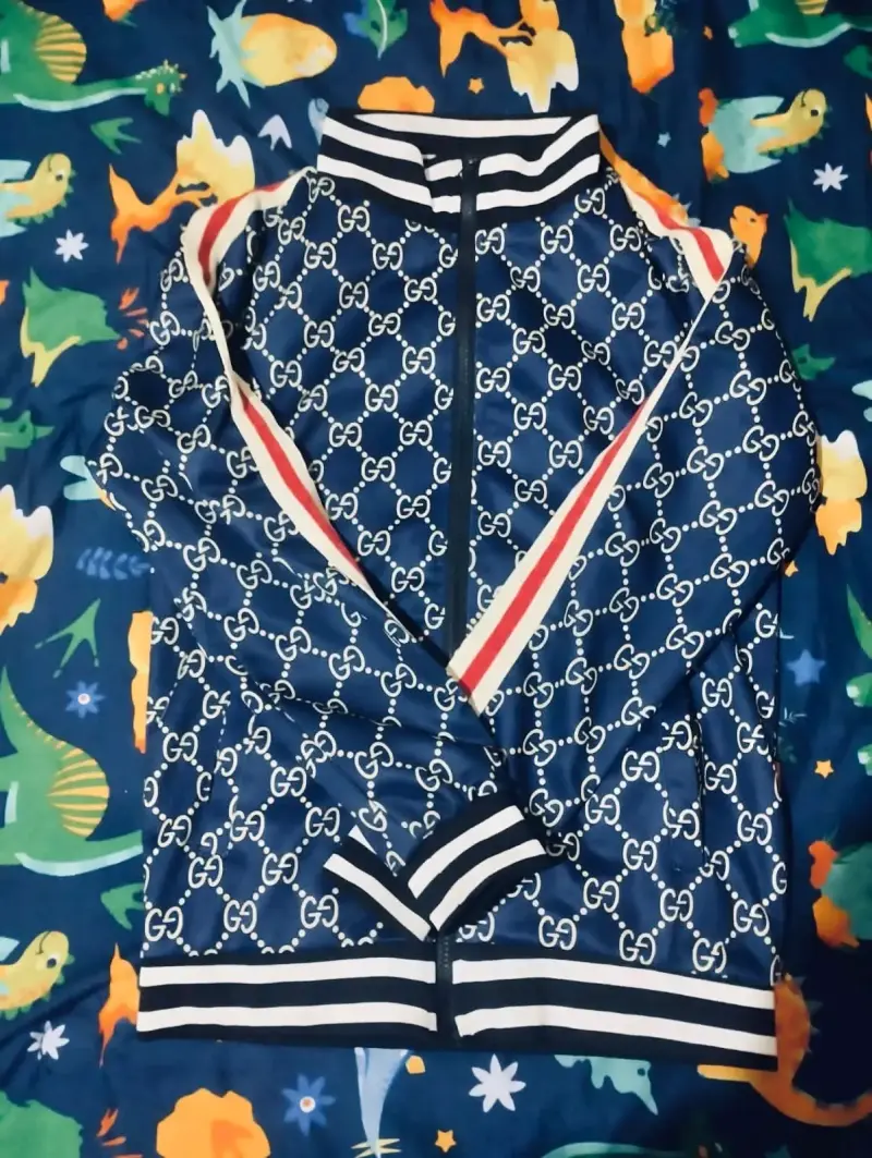 Poleron gucci