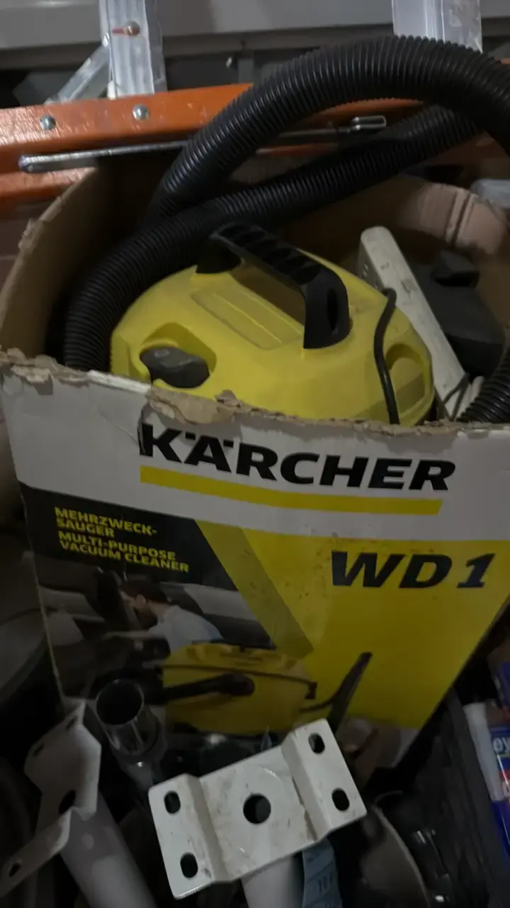 Aspiradora multiuso Karcher WD1 en buen estado