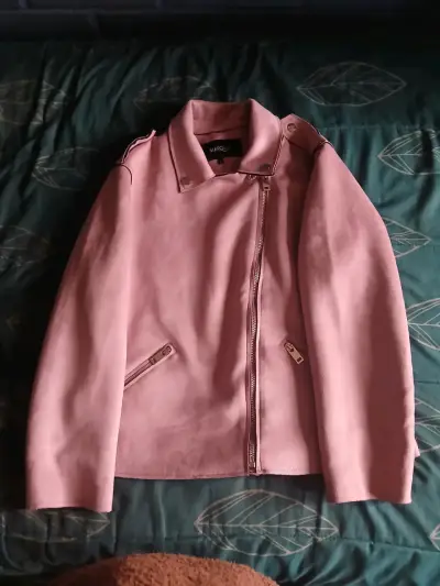 Chaqueta de cuero rosada para mujer - miniatura 1