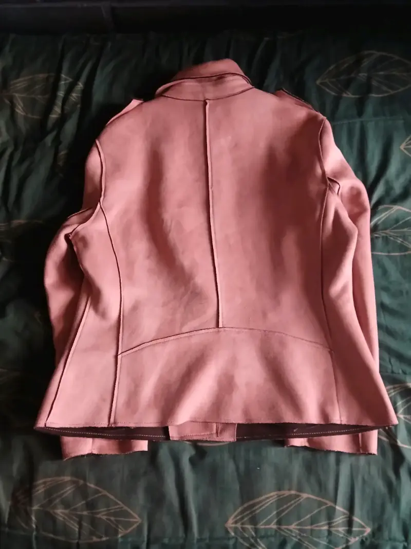 Chaqueta de cuero rosada para mujer - 2