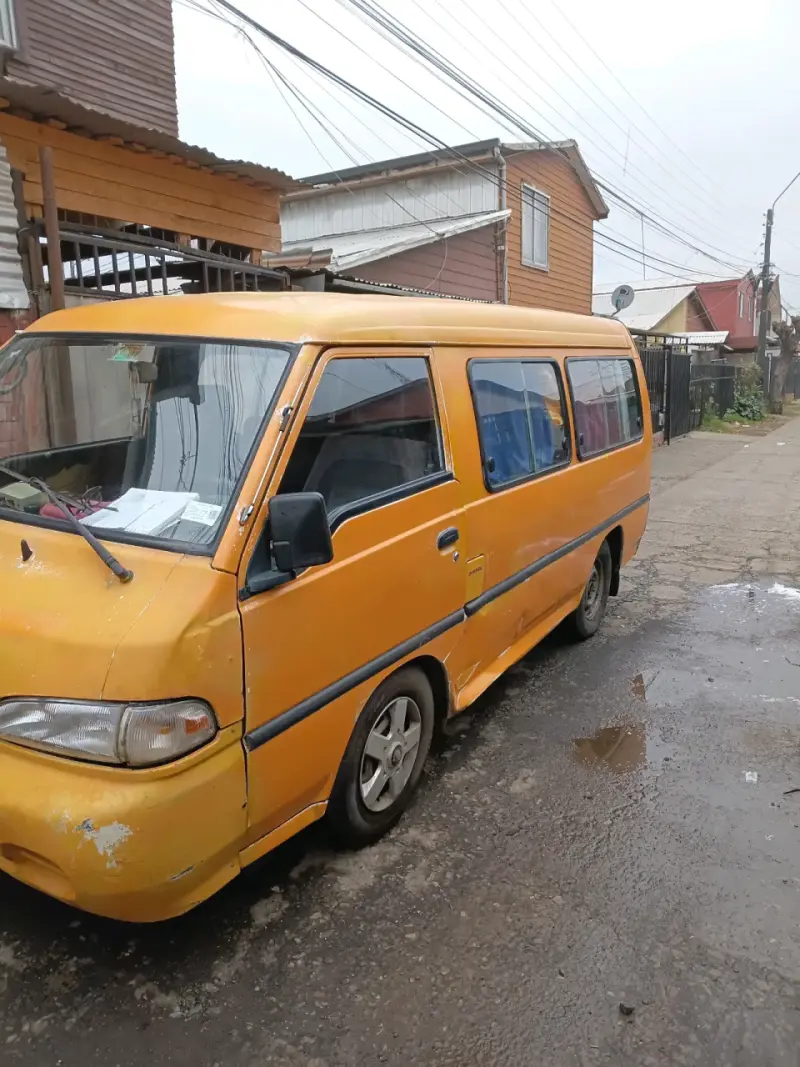 Furgón amarillo para transporte escolar - 3