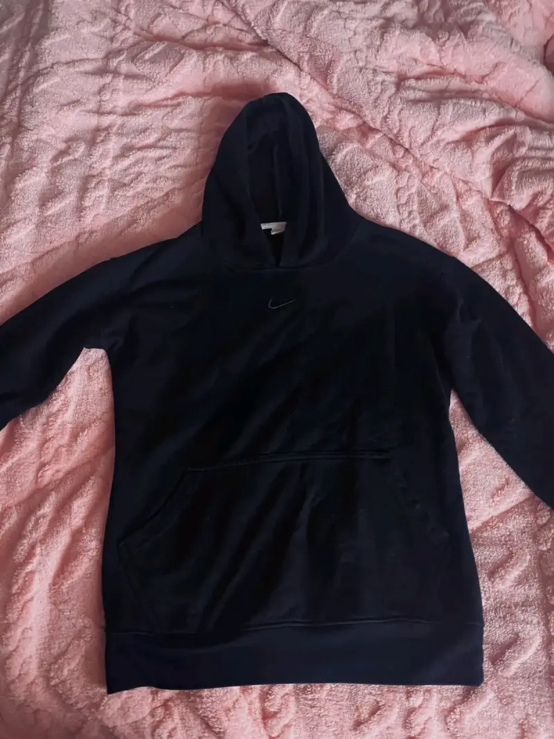 Polerón con capucha negro Nike talla M