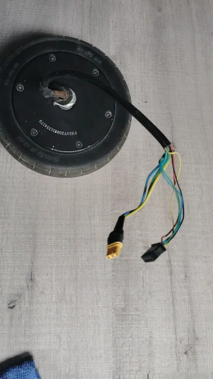 Rueda de motor eléctrico para scooter - 4