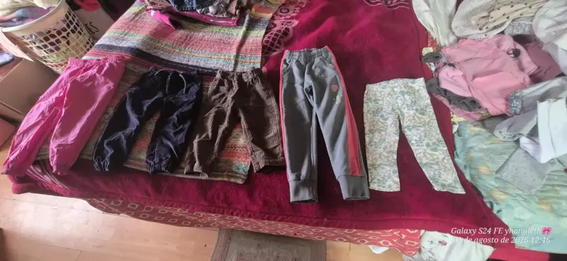 Lote de ropa infantil variada para niñas - 11