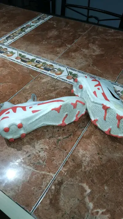 Botines de fútbol Nike Mercurial blancos y rojos - miniatura 4