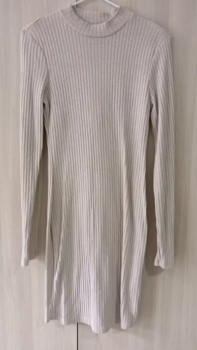 Conjunto de pantalón y chaqueta gris para mujer - miniatura 5