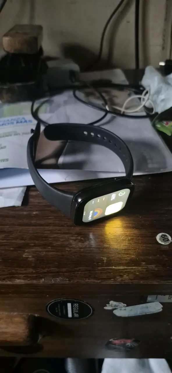 Smartwatch xiaomi negro con múltiples funciones - 1