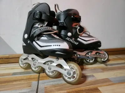 Patines en línea Hondar negros y blancos - miniatura 1