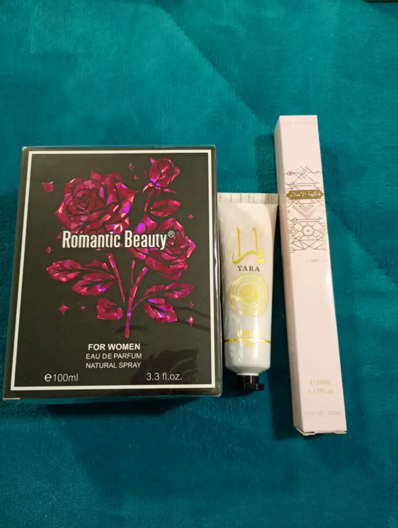 Set de Perfumes y Crema para Mujer - 2
