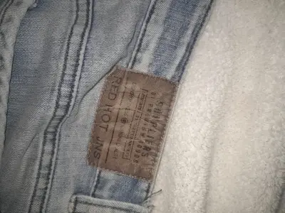 Jeans de mezclilla desgastados Red Hot JNS - miniatura 3