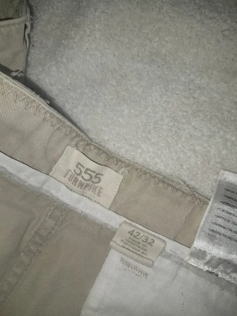 Pantalones cargo beige para hombre - 2