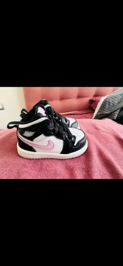 Zapatillas nike jordan niña - miniatura 1
